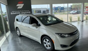 Chrysler Pacifica Hybride Touring L 2020 Blanc complet