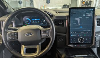 Ford F150 Lightning Lariat 2022 Gris complet