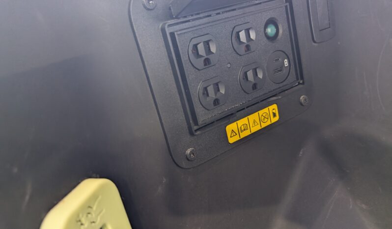 Ford F-150 Lightning XTL PRO LR 2023 Gris complet