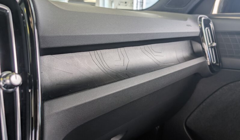 Volvo Recharge XC40 Plus Twin TI 2023 Vert complet