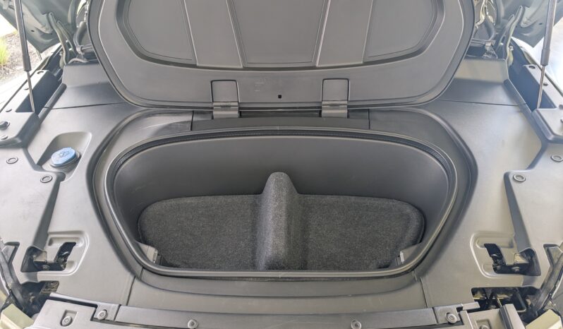 Volvo Recharge XC40 Plus Twin TI 2023 Vert complet