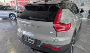 Volvo Recharge XC40 Plus Twin TI 2023 Vert complet