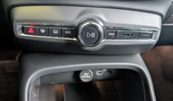 Volvo Recharge XC40 Plus Twin TI 2023 Vert complet
