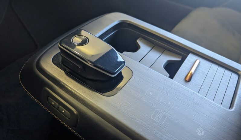 Nissan Ariya Evolve + 2024 Gris complet